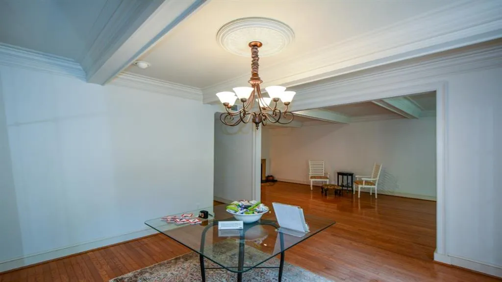 5267 Glenridge Drive Ne Unit 5267, Atlanta, Georgia 30342, 3 Bedrooms Bedrooms, ,3 BathroomsBathrooms,Residential,Sold,5267 Glenridge Drive Ne Unit 5267,7061332