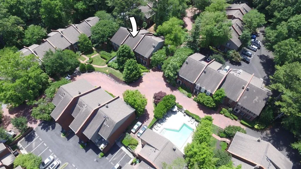 5267 Glenridge Drive Ne Unit 5267, Atlanta, Georgia 30342, 3 Bedrooms Bedrooms, ,3 BathroomsBathrooms,Residential,Sold,5267 Glenridge Drive Ne Unit 5267,7061332