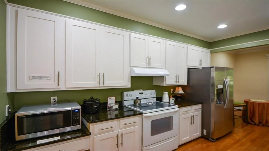5267 Glenridge Drive Ne Unit 5267, Atlanta, Georgia 30342, 3 Bedrooms Bedrooms, ,3 BathroomsBathrooms,Residential,Sold,5267 Glenridge Drive Ne Unit 5267,7061332