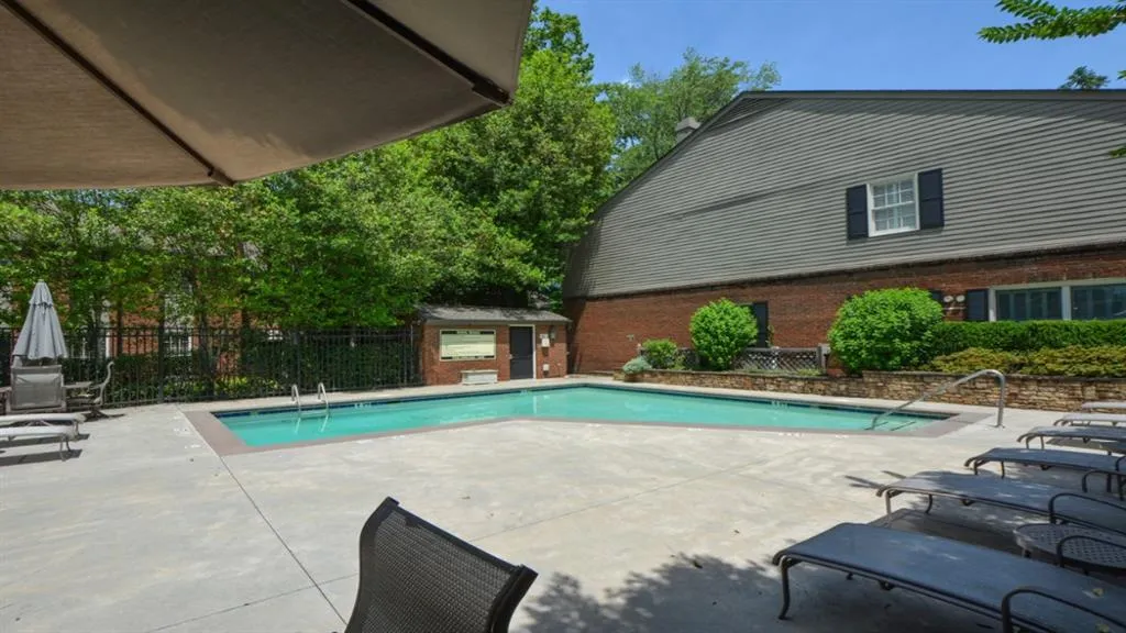 5267 Glenridge Drive Ne Unit 5267, Atlanta, Georgia 30342, 3 Bedrooms Bedrooms, ,3 BathroomsBathrooms,Residential,Sold,5267 Glenridge Drive Ne Unit 5267,7061332