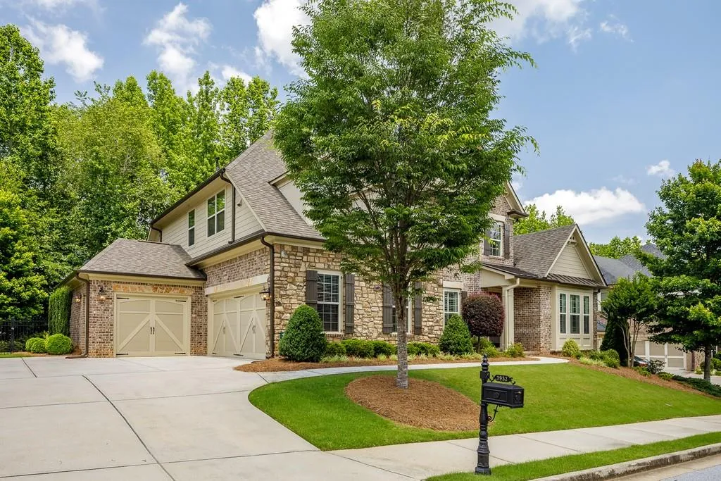 3932 Dahlwiny Court, Sandy Springs, Georgia 30350, 4 Bedrooms Bedrooms, ,3 BathroomsBathrooms,Residential,Sold,3932 Dahlwiny Court,6734676