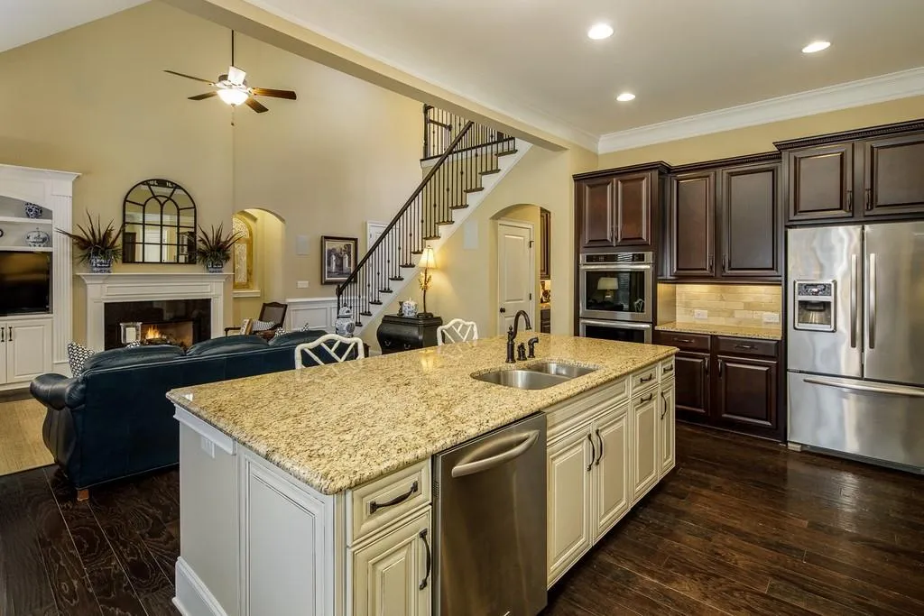 3932 Dahlwiny Court, Sandy Springs, Georgia 30350, 4 Bedrooms Bedrooms, ,3 BathroomsBathrooms,Residential,Sold,3932 Dahlwiny Court,6734676