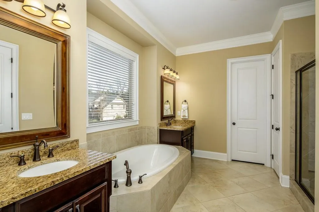 3932 Dahlwiny Court, Sandy Springs, Georgia 30350, 4 Bedrooms Bedrooms, ,3 BathroomsBathrooms,Residential,Sold,3932 Dahlwiny Court,6734676