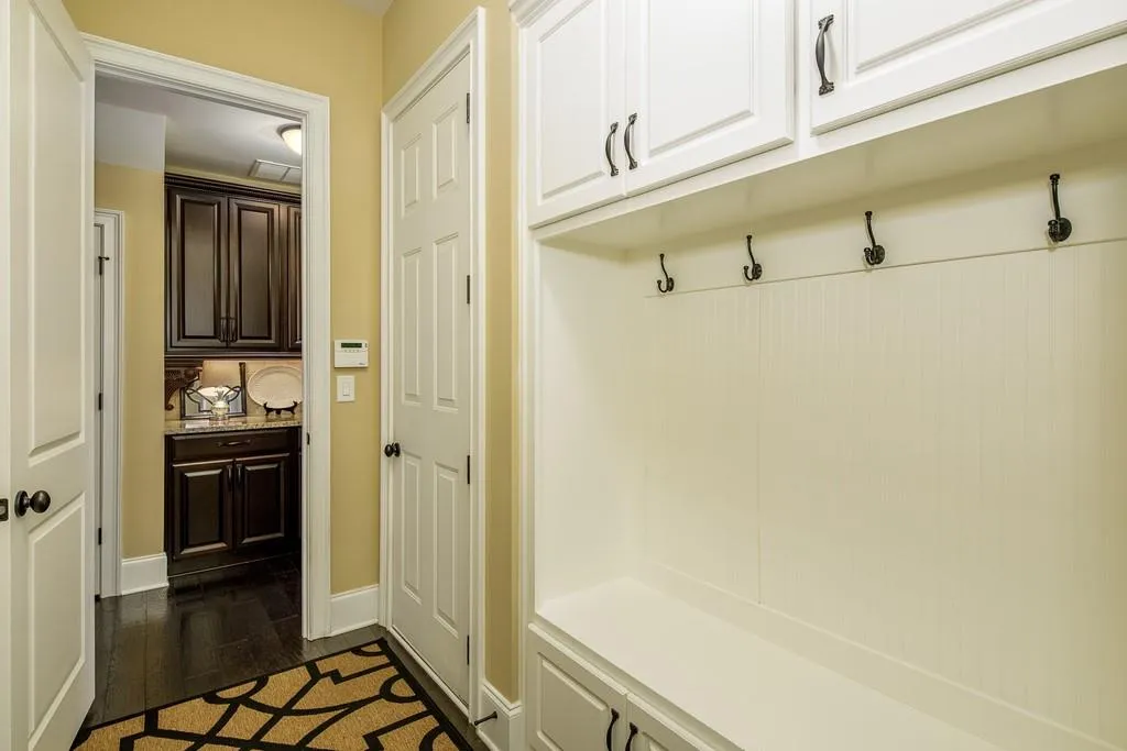3932 Dahlwiny Court, Sandy Springs, Georgia 30350, 4 Bedrooms Bedrooms, ,3 BathroomsBathrooms,Residential,Sold,3932 Dahlwiny Court,6734676