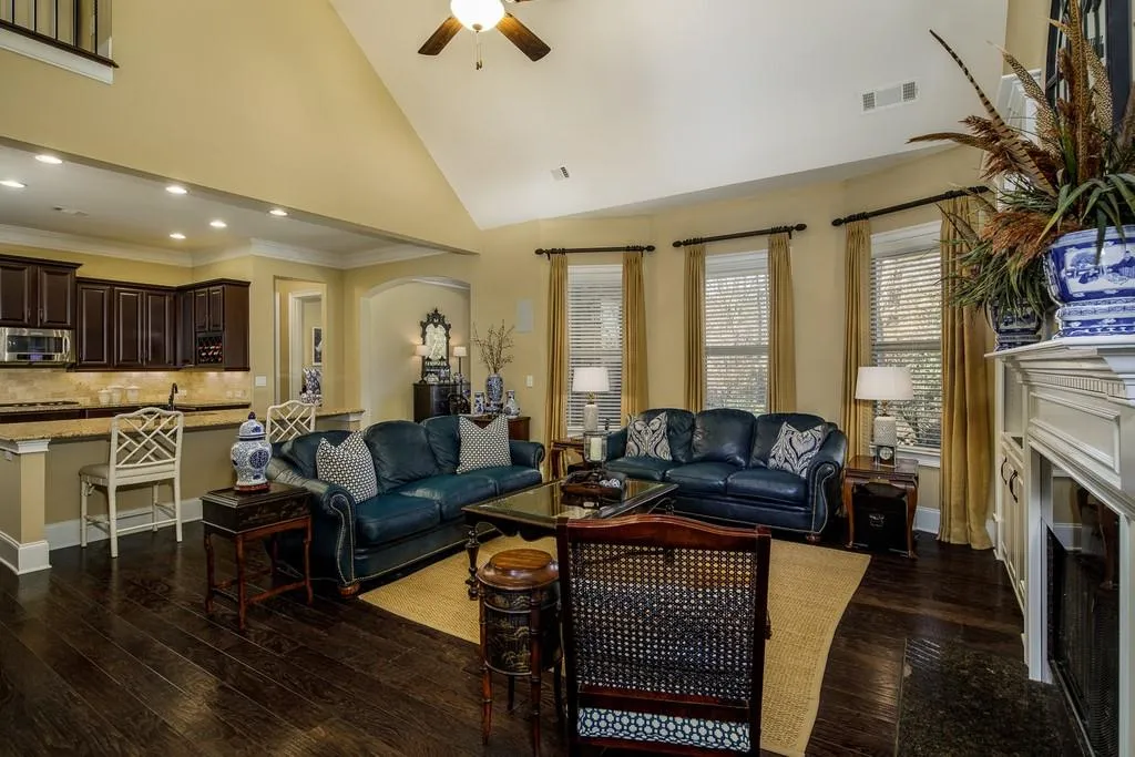 3932 Dahlwiny Court, Sandy Springs, Georgia 30350, 4 Bedrooms Bedrooms, ,3 BathroomsBathrooms,Residential,Sold,3932 Dahlwiny Court,6734676