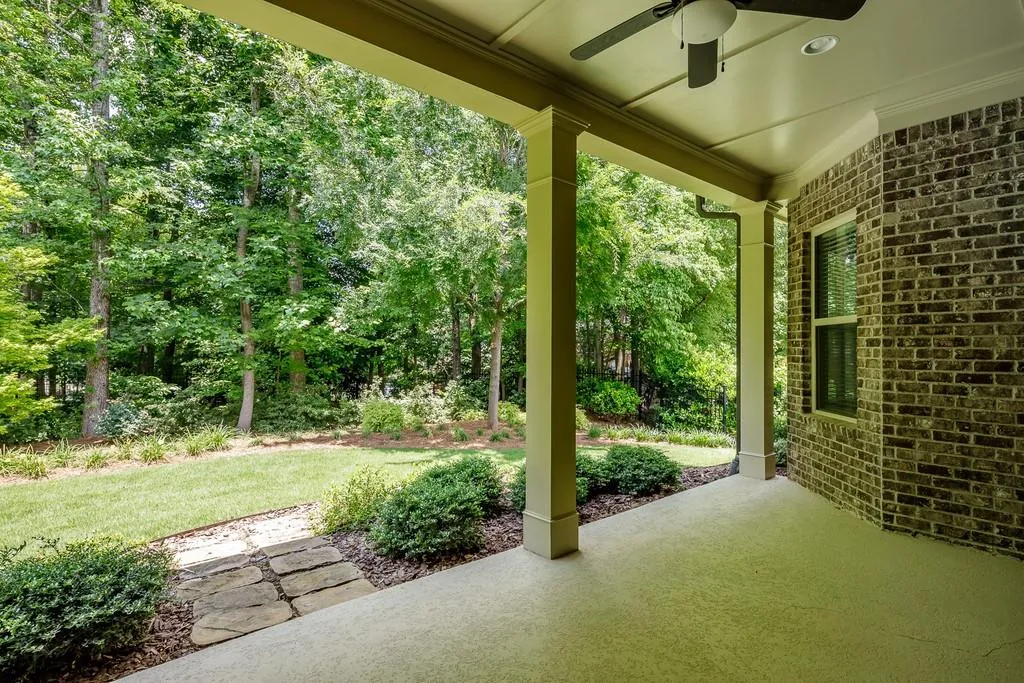 3932 Dahlwiny Court, Sandy Springs, Georgia 30350, 4 Bedrooms Bedrooms, ,3 BathroomsBathrooms,Residential,Sold,3932 Dahlwiny Court,6734676