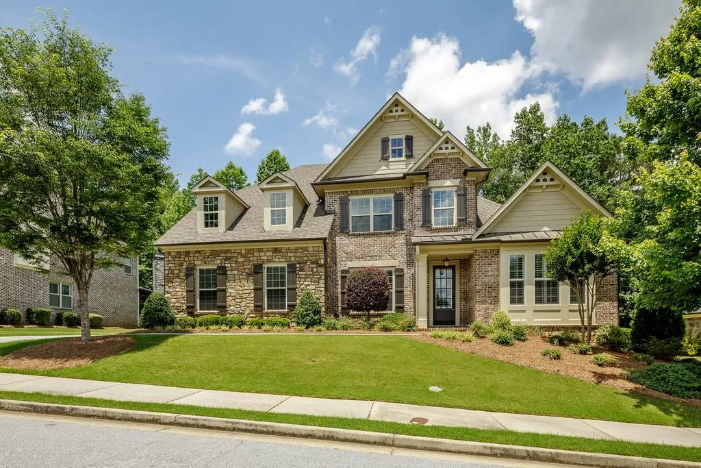 3932 Dahlwiny Court, Sandy Springs, Georgia 30350, 4 Bedrooms Bedrooms, ,3 BathroomsBathrooms,Residential,Sold,3932 Dahlwiny Court,6734676