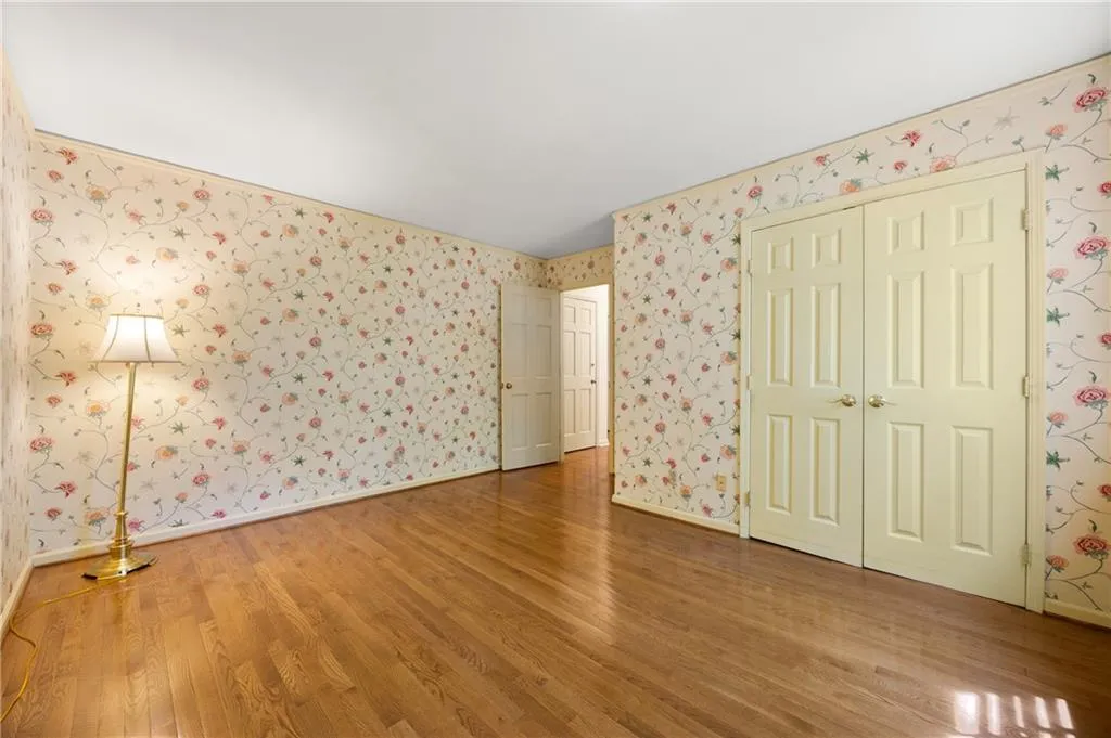 1000 N Harbor Court, Atlanta, Georgia 30328, 4 Bedrooms Bedrooms, ,3 BathroomsBathrooms,Residential,Sold,1000 N Harbor Court,7555423
