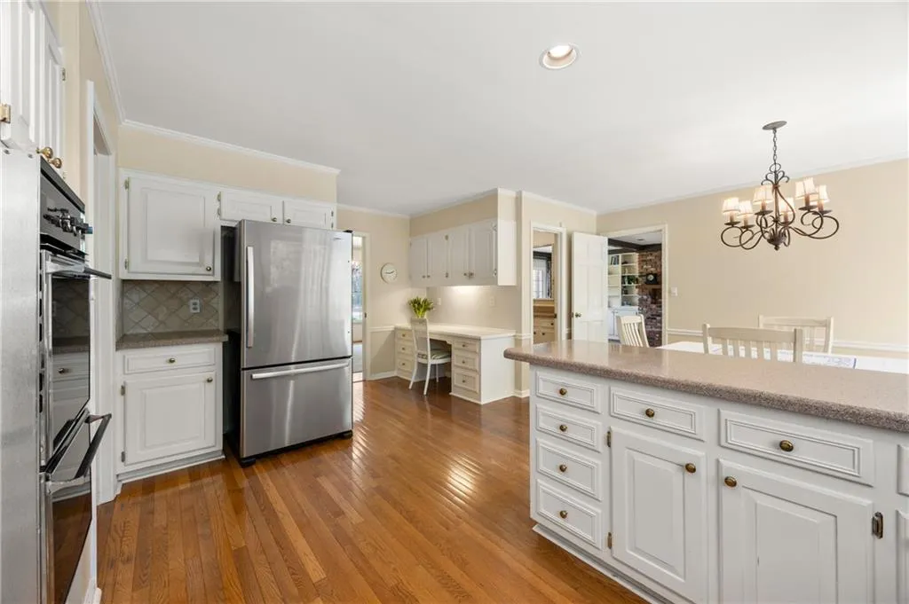 1000 N Harbor Court, Atlanta, Georgia 30328, 4 Bedrooms Bedrooms, ,3 BathroomsBathrooms,Residential,Sold,1000 N Harbor Court,7555423