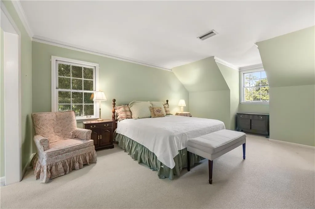 1000 N Harbor Court, Atlanta, Georgia 30328, 4 Bedrooms Bedrooms, ,3 BathroomsBathrooms,Residential,Sold,1000 N Harbor Court,7555423
