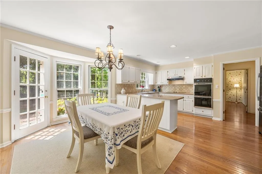 1000 N Harbor Court, Atlanta, Georgia 30328, 4 Bedrooms Bedrooms, ,3 BathroomsBathrooms,Residential,Sold,1000 N Harbor Court,7555423