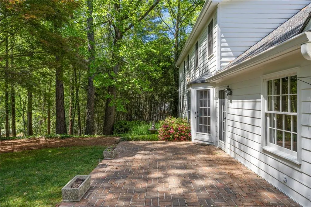1000 N Harbor Court, Atlanta, Georgia 30328, 4 Bedrooms Bedrooms, ,3 BathroomsBathrooms,Residential,Sold,1000 N Harbor Court,7555423