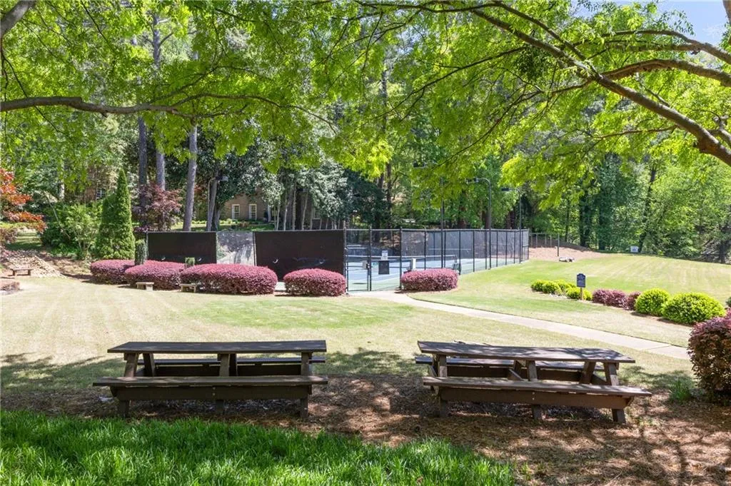 1000 N Harbor Court, Atlanta, Georgia 30328, 4 Bedrooms Bedrooms, ,3 BathroomsBathrooms,Residential,Sold,1000 N Harbor Court,7555423