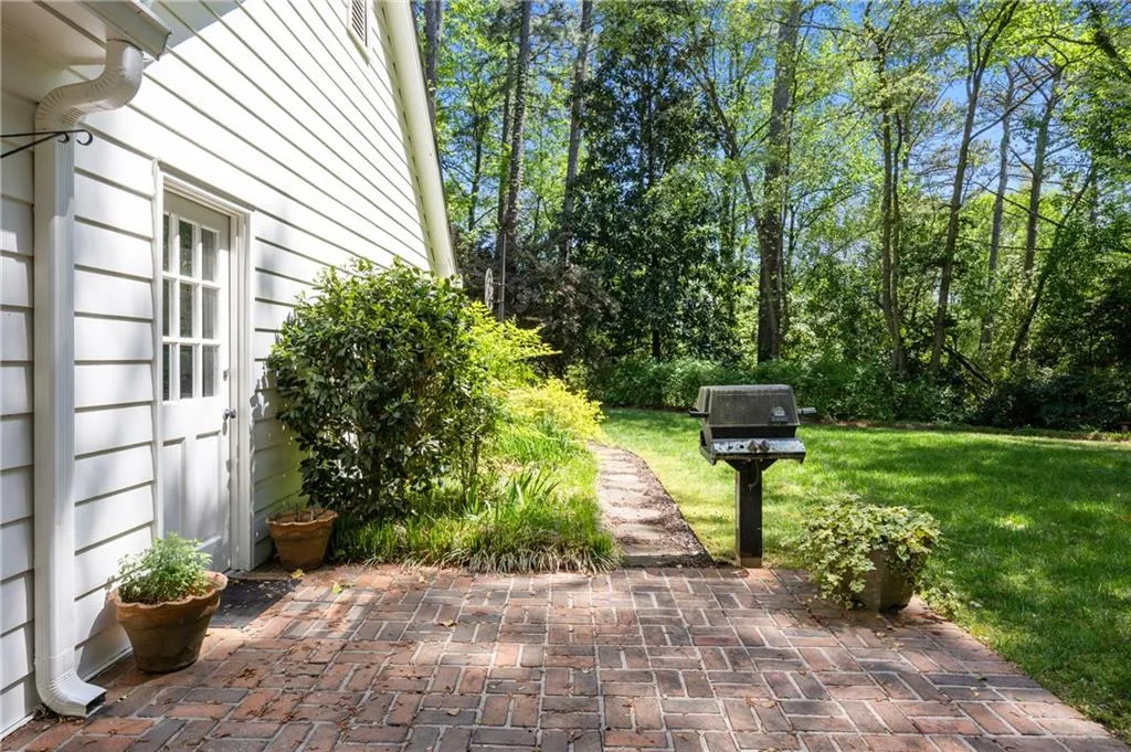 1000 N Harbor Court, Atlanta, Georgia 30328, 4 Bedrooms Bedrooms, ,3 BathroomsBathrooms,Residential,Sold,1000 N Harbor Court,7555423