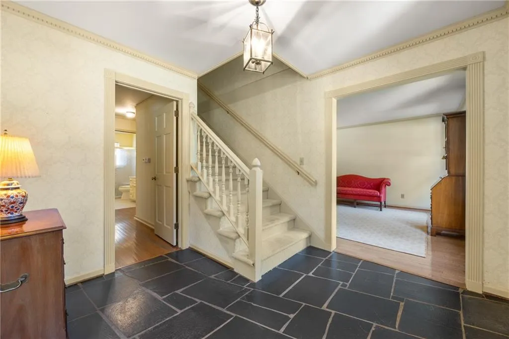 1000 N Harbor Court, Atlanta, Georgia 30328, 4 Bedrooms Bedrooms, ,3 BathroomsBathrooms,Residential,Sold,1000 N Harbor Court,7555423