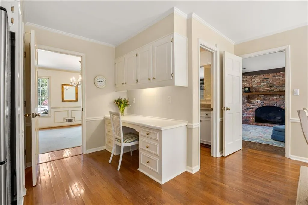 1000 N Harbor Court, Atlanta, Georgia 30328, 4 Bedrooms Bedrooms, ,3 BathroomsBathrooms,Residential,Sold,1000 N Harbor Court,7555423
