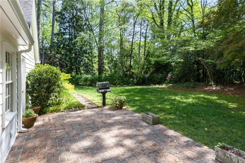1000 N Harbor Court, Atlanta, Georgia 30328, 4 Bedrooms Bedrooms, ,3 BathroomsBathrooms,Residential,Sold,1000 N Harbor Court,7555423