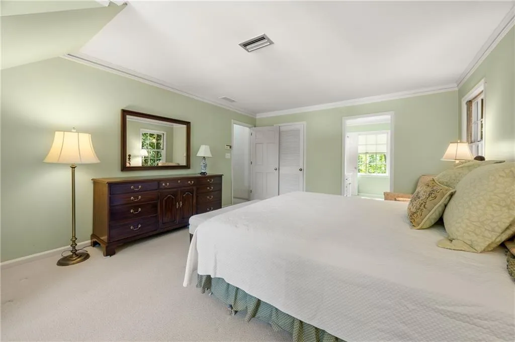 1000 N Harbor Court, Atlanta, Georgia 30328, 4 Bedrooms Bedrooms, ,3 BathroomsBathrooms,Residential,Sold,1000 N Harbor Court,7555423