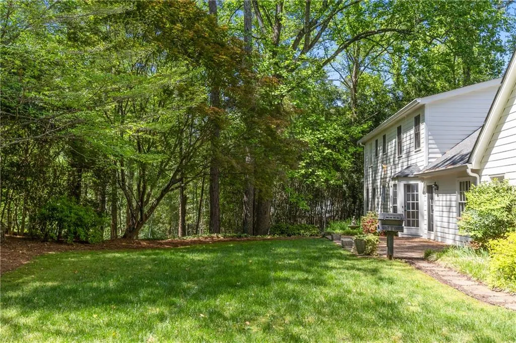 1000 N Harbor Court, Atlanta, Georgia 30328, 4 Bedrooms Bedrooms, ,3 BathroomsBathrooms,Residential,Sold,1000 N Harbor Court,7555423