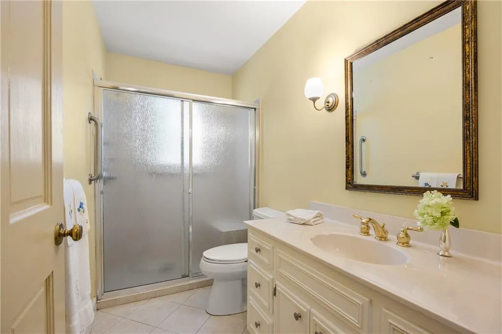1000 N Harbor Court, Atlanta, Georgia 30328, 4 Bedrooms Bedrooms, ,3 BathroomsBathrooms,Residential,Sold,1000 N Harbor Court,7555423