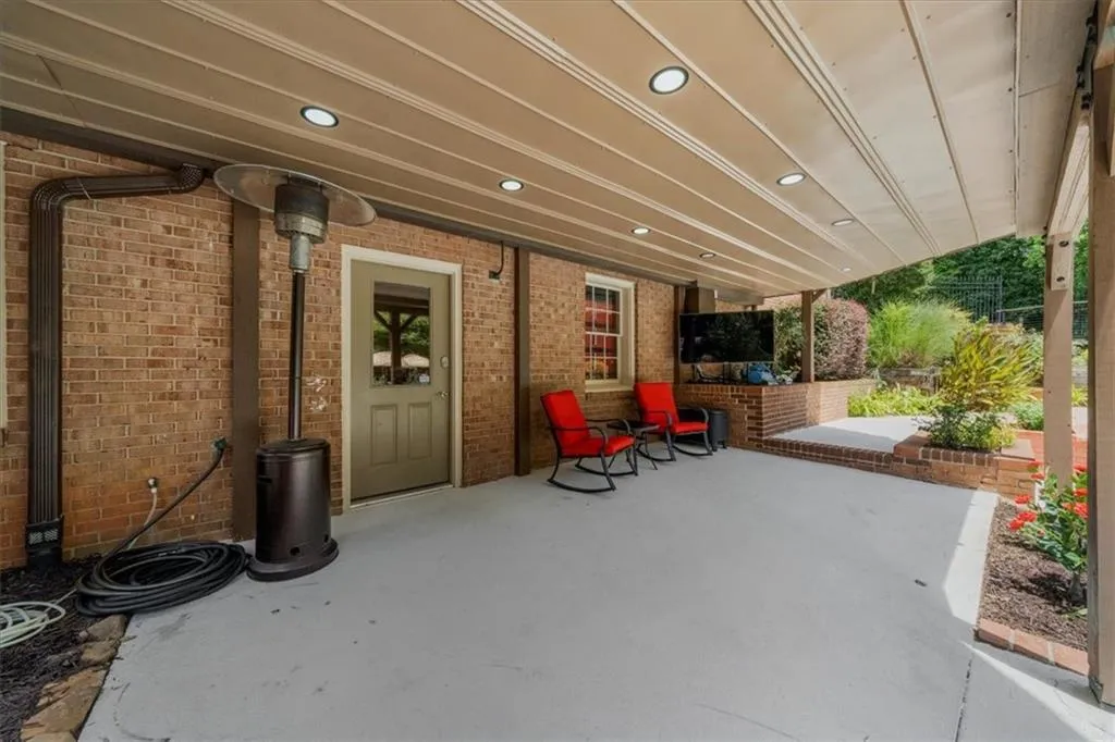 covered patio