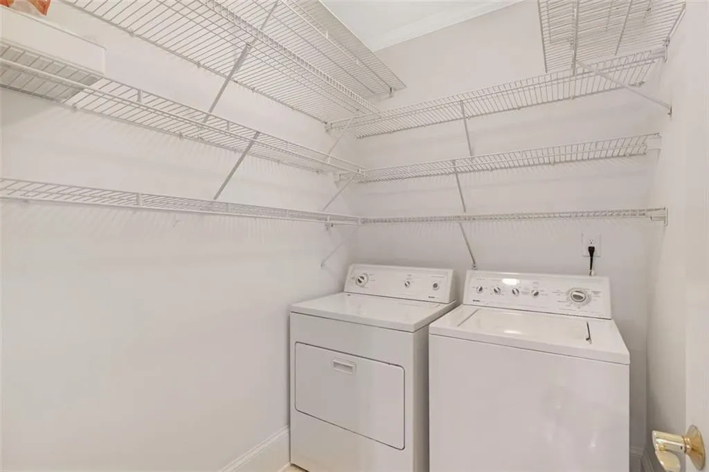 2499 Peachtree Road Ne Unit 503, Atlanta, Georgia 30305, 2 Bedrooms Bedrooms, ,2 BathroomsBathrooms,Residential,For Sale,2499 Peachtree Road Ne Unit 503,7631846