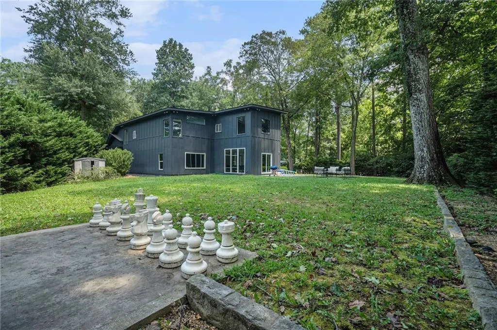 1087 Lee Circle Ne, Atlanta, Georgia 30324, 5 Bedrooms Bedrooms, ,4 BathroomsBathrooms,Residential,For Sale,1087 Lee Circle Ne,7632104