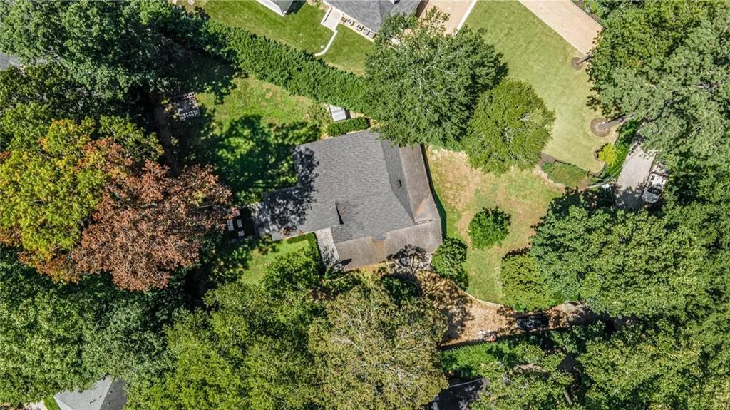 1087 Lee Circle Ne, Atlanta, Georgia 30324, 5 Bedrooms Bedrooms, ,4 BathroomsBathrooms,Residential,For Sale,1087 Lee Circle Ne,7632104