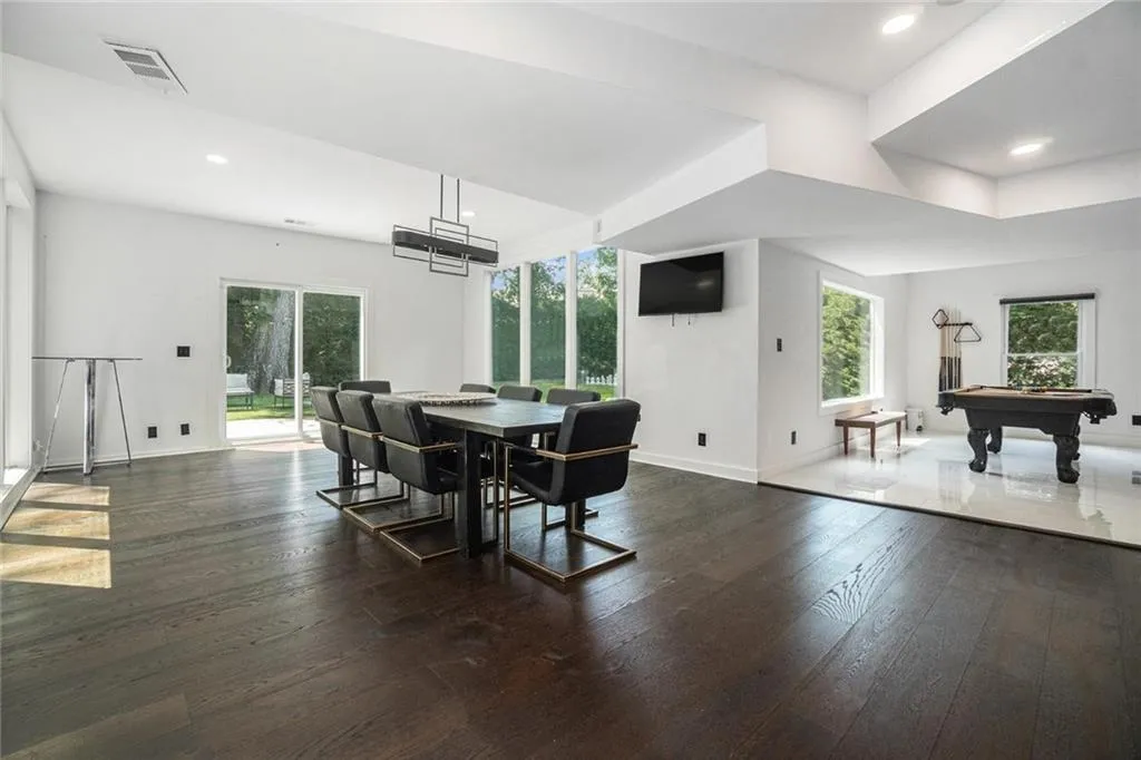 1087 Lee Circle Ne, Atlanta, Georgia 30324, 5 Bedrooms Bedrooms, ,4 BathroomsBathrooms,Residential,For Sale,1087 Lee Circle Ne,7632104