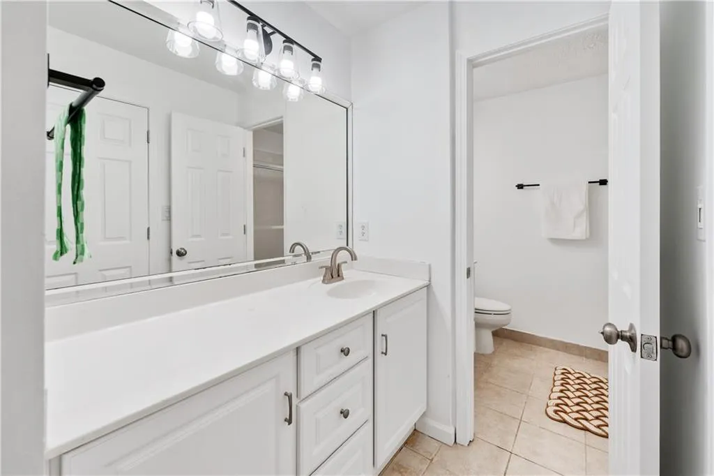 1201 Pine Heights Drive, Atlanta, Georgia 30324, 2 Bedrooms Bedrooms, ,2 BathroomsBathrooms,Residential,For Sale,1201 Pine Heights Drive,7643160