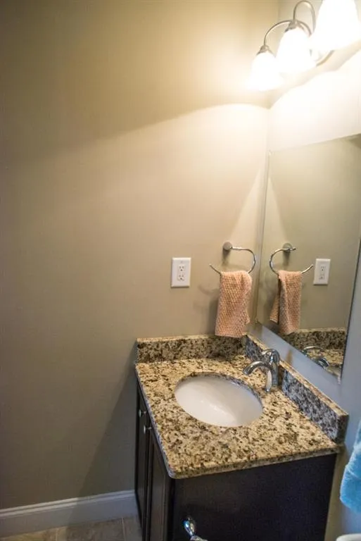 6980 Roswell Road Unit B2, Atlanta, Georgia 30328, 2 Bedrooms Bedrooms, ,2 BathroomsBathrooms,Residential,Sold,6980 Roswell Road Unit B2,5681325