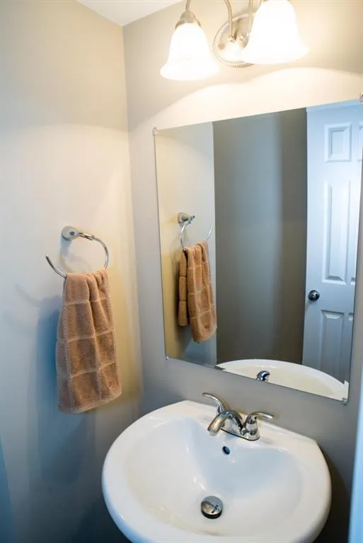 6980 Roswell Road Unit B2, Atlanta, Georgia 30328, 2 Bedrooms Bedrooms, ,2 BathroomsBathrooms,Residential,Sold,6980 Roswell Road Unit B2,5681325
