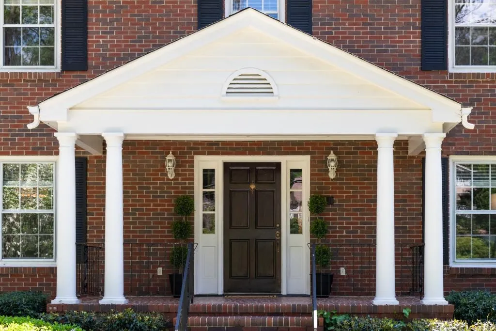 561 Dalrymple Road, Sandy Springs, Georgia 30328, 6 Bedrooms Bedrooms, ,4 BathroomsBathrooms,Residential,Sold,561 Dalrymple Road,6831349