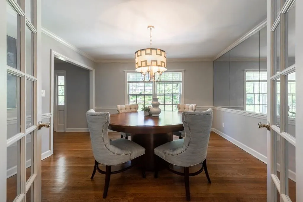 561 Dalrymple Road, Sandy Springs, Georgia 30328, 6 Bedrooms Bedrooms, ,4 BathroomsBathrooms,Residential,Sold,561 Dalrymple Road,6831349