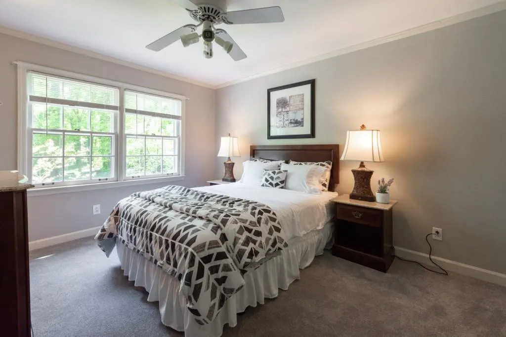 561 Dalrymple Road, Sandy Springs, Georgia 30328, 6 Bedrooms Bedrooms, ,4 BathroomsBathrooms,Residential,Sold,561 Dalrymple Road,6831349