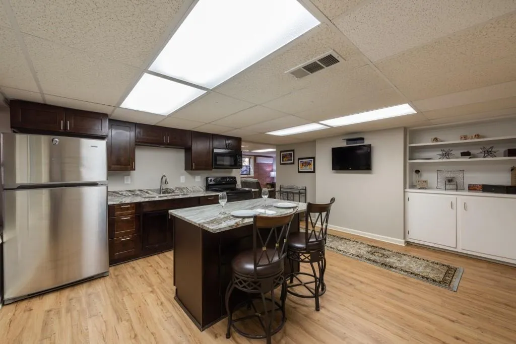 561 Dalrymple Road, Sandy Springs, Georgia 30328, 6 Bedrooms Bedrooms, ,4 BathroomsBathrooms,Residential,Sold,561 Dalrymple Road,6831349