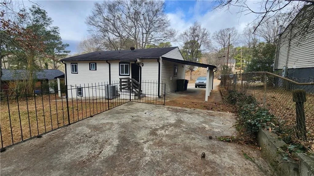 2232 Addison Place Nw, Atlanta, Georgia 30318, 4 Bedrooms Bedrooms, ,2 BathroomsBathrooms,Residential,For Sale,2232 Addison Place Nw,7536493