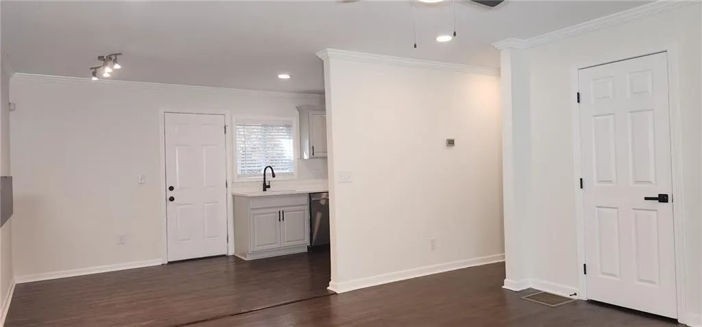 2232 Addison Place Nw, Atlanta, Georgia 30318, 4 Bedrooms Bedrooms, ,2 BathroomsBathrooms,Residential,For Sale,2232 Addison Place Nw,7536493