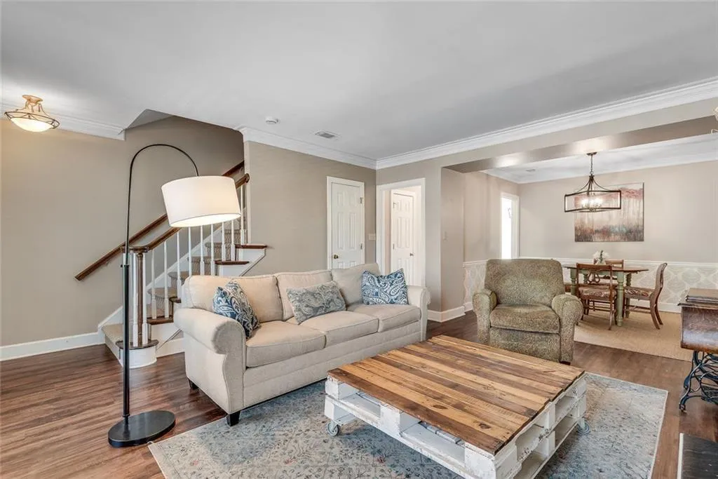 100 Mount Vernon Circle, Atlanta, Georgia 30338, 2 Bedrooms Bedrooms, ,2 BathroomsBathrooms,Residential,For Sale,100 Mount Vernon Circle,7728293