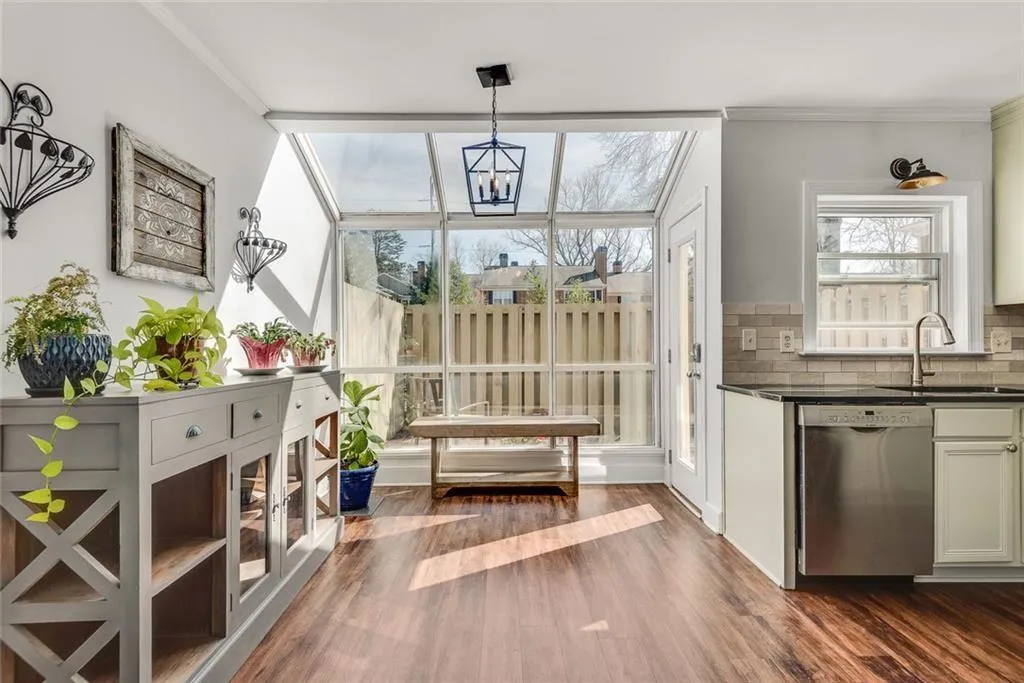100 Mount Vernon Circle, Atlanta, Georgia 30338, 2 Bedrooms Bedrooms, ,2 BathroomsBathrooms,Residential,For Sale,100 Mount Vernon Circle,7728293