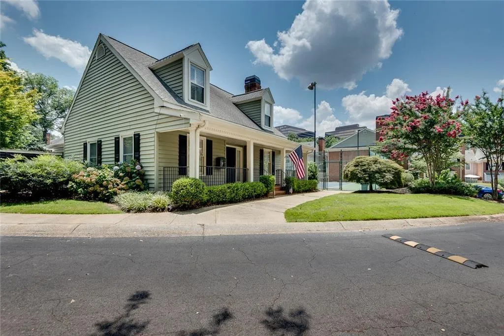 100 Mount Vernon Circle, Atlanta, Georgia 30338, 2 Bedrooms Bedrooms, ,2 BathroomsBathrooms,Residential,For Sale,100 Mount Vernon Circle,7728293