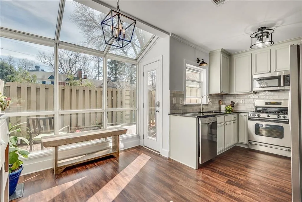 100 Mount Vernon Circle, Atlanta, Georgia 30338, 2 Bedrooms Bedrooms, ,2 BathroomsBathrooms,Residential,For Sale,100 Mount Vernon Circle,7728293