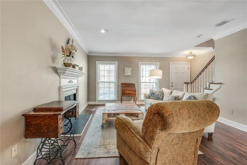 100 Mount Vernon Circle, Atlanta, Georgia 30338, 2 Bedrooms Bedrooms, ,2 BathroomsBathrooms,Residential,For Sale,100 Mount Vernon Circle,7728293