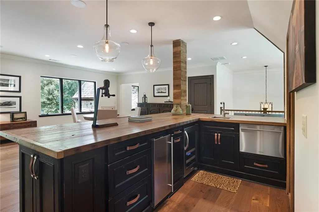 1714 Brandon Hall Drive, Atlanta, Georgia 30350, 4 Bedrooms Bedrooms, ,5 BathroomsBathrooms,Residential,Sold,1714 Brandon Hall Drive,7068576 1714 Brandon Hall Drive, Atlanta, Georgia 30350, 4 Bedrooms Bedrooms, ,5 BathroomsBathrooms,Residential,Sold,1714 Brandon Hall Drive,7068576