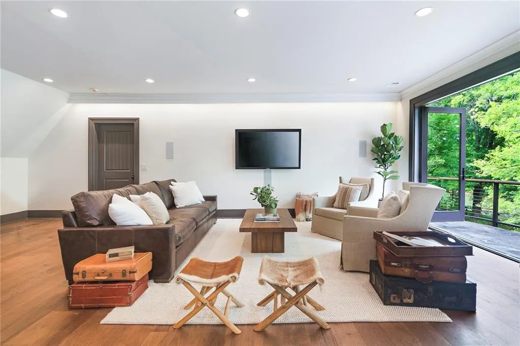 1714 Brandon Hall Drive, Atlanta, Georgia 30350, 4 Bedrooms Bedrooms, ,5 BathroomsBathrooms,Residential,Sold,1714 Brandon Hall Drive,7068576 1714 Brandon Hall Drive, Atlanta, Georgia 30350, 4 Bedrooms Bedrooms, ,5 BathroomsBathrooms,Residential,Sold,1714 Brandon Hall Drive,7068576