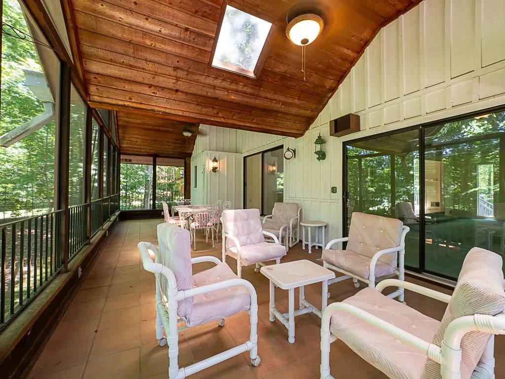 Screen Porch