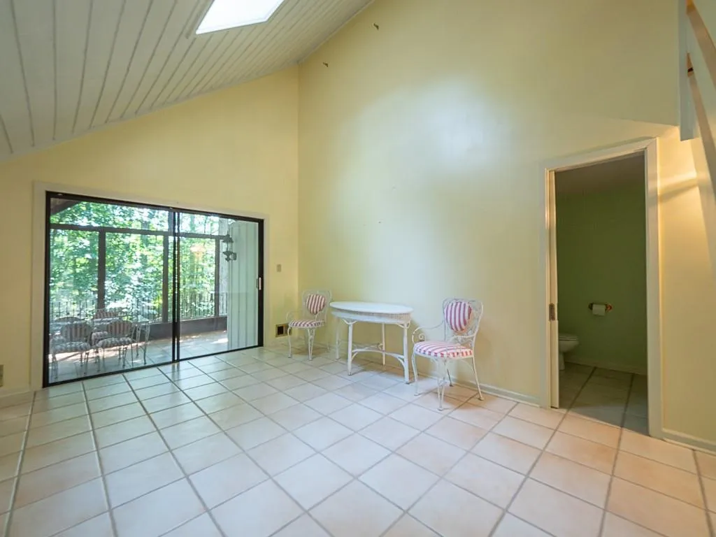 7470 Princeton Trace, Atlanta, Georgia 30328, 5 Bedrooms Bedrooms, ,3 BathroomsBathrooms,Residential,For Sale,7470 Princeton Trace,7617444