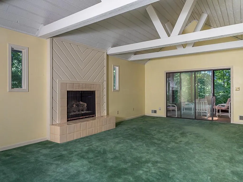 7470 Princeton Trace, Atlanta, Georgia 30328, 5 Bedrooms Bedrooms, ,3 BathroomsBathrooms,Residential,For Sale,7470 Princeton Trace,7617444