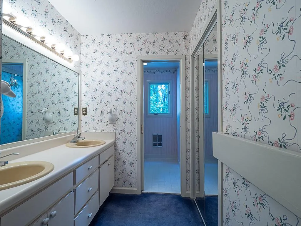 7470 Princeton Trace, Atlanta, Georgia 30328, 5 Bedrooms Bedrooms, ,3 BathroomsBathrooms,Residential,For Sale,7470 Princeton Trace,7617444
