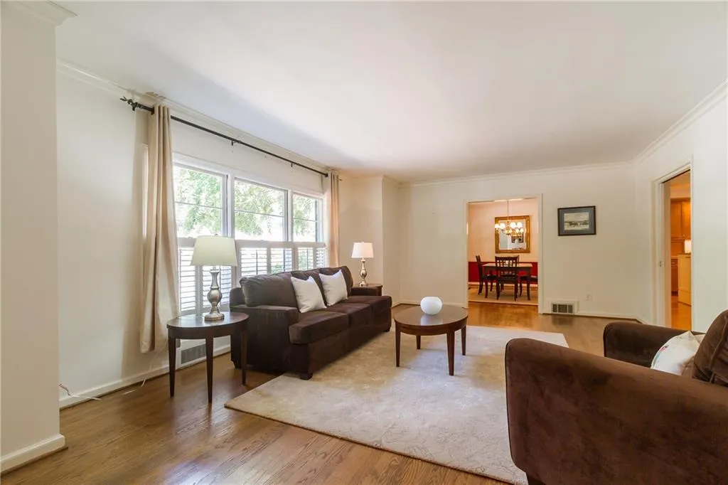 5985 Greenbrier Road, Atlanta, Georgia 30328, 3 Bedrooms Bedrooms, ,2 BathroomsBathrooms,Residential,Sold,5985 Greenbrier Road,5744939